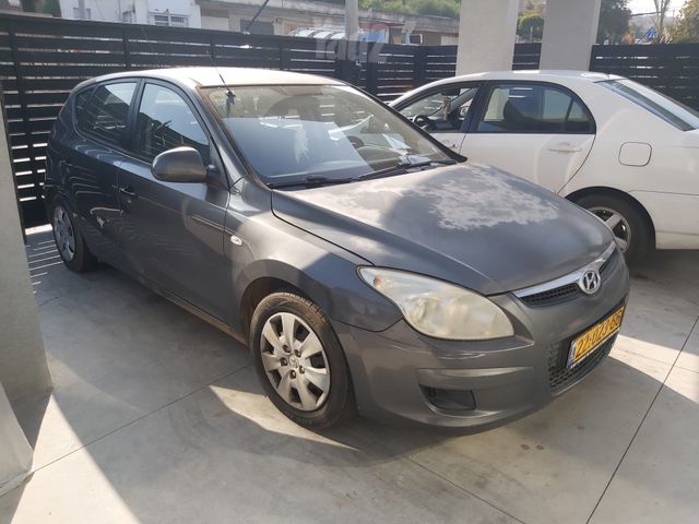 יונדאי i30