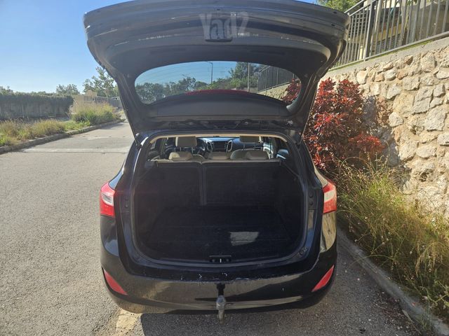 יונדאי i30
