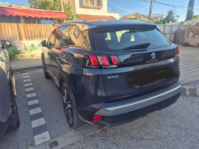 פיג'ו 3008