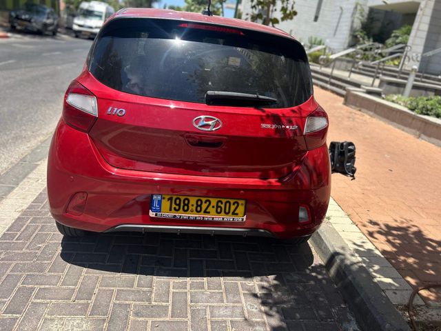 יונדאי i10