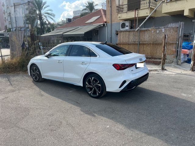 מודעת רכב אאודי A3