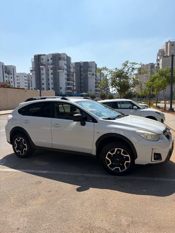 מודעת רכב סובארו XV