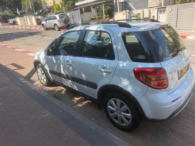 סוזוקי SX4