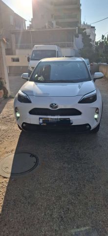 מודעת רכב טויוטה יאריס קרוס