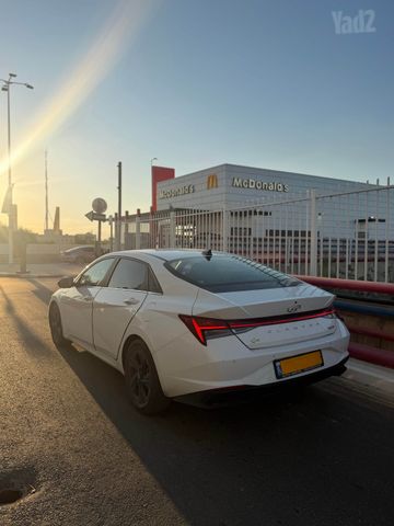 יונדאי אלנטרה