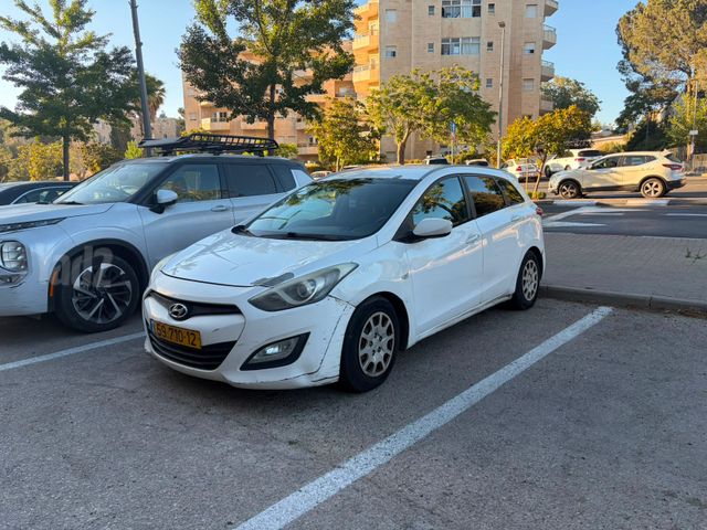 יונדאי i30