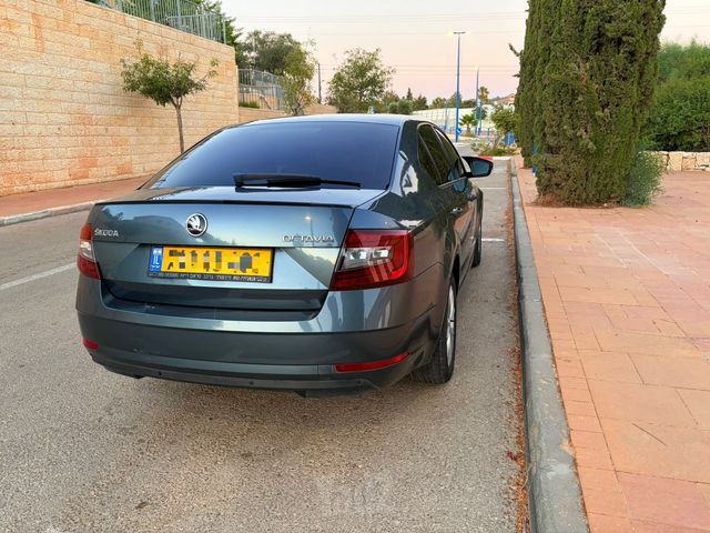 סקודה אוקטביה