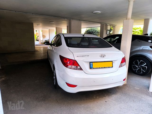 יונדאי אקסנט i25