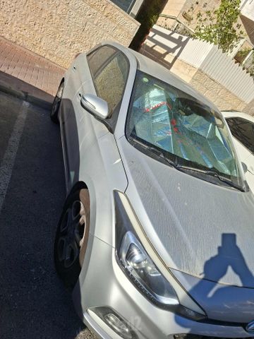 מודעת רכב יונדאי i20