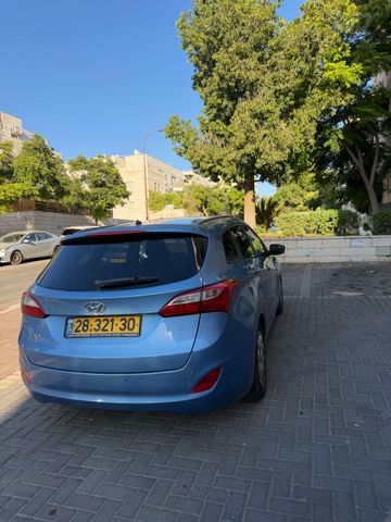 יונדאי i30