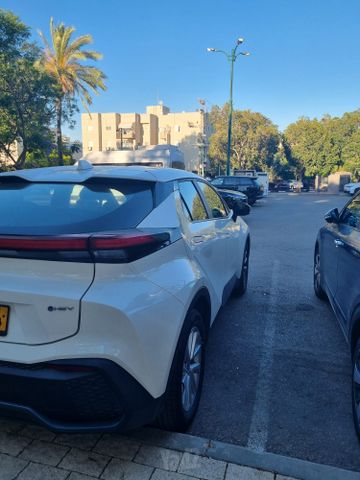 טויוטה C-HR
