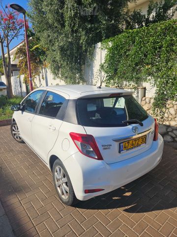 מודעת רכב טויוטה יאריס