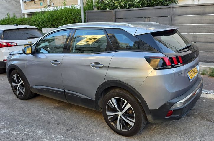 מודעת רכב פיג'ו 3008