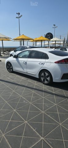 יונדאי איוניק