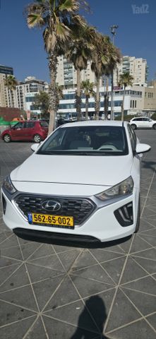 יונדאי איוניק