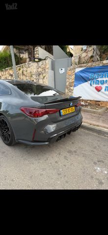 ב מ וו M4