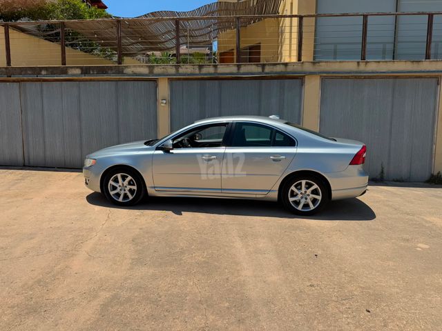 וולוו S80