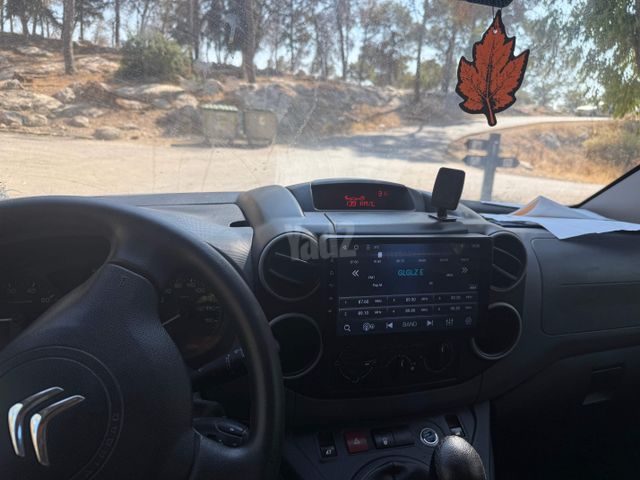מודעת רכב סיטרואן ברלינגו
