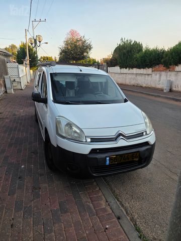 מודעת רכב סיטרואן ברלינגו