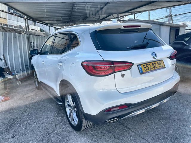 אם ג'י EHS PHEV