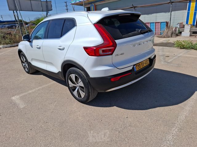 וולוו XC40
