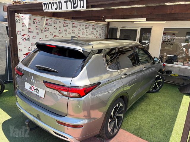 מיצובישי אאוטלנדר