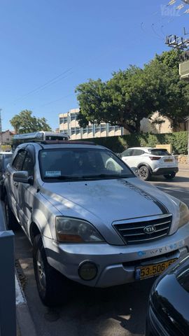 קיה סורנטו