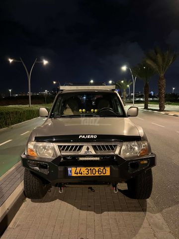 מיצובישי פג'רו