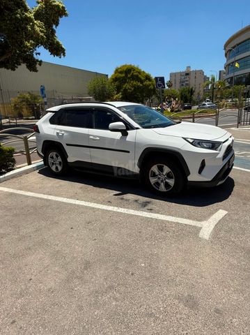 מודעת רכב טויוטה RAV4