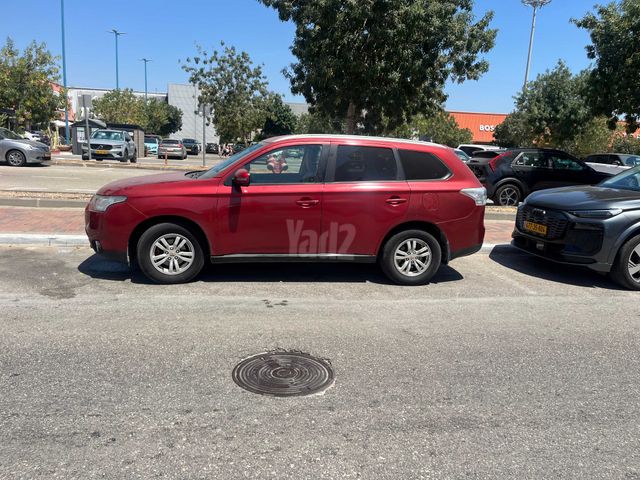 מודעת רכב מיצובישי אאוטלנדר 2