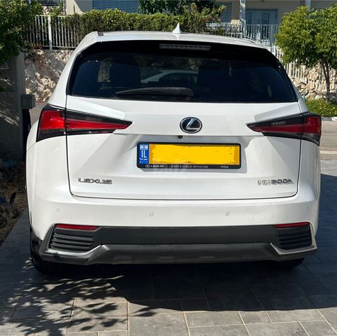 לקסוס NX