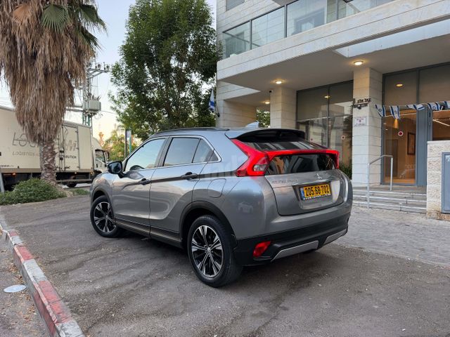 מיצובישי אקליפס קרוס