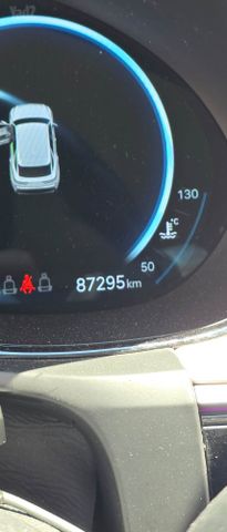מודעת רכב ג'נסיס GV70