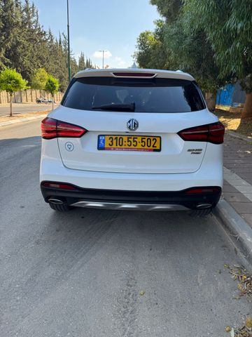 אם ג'י EHS PHEV