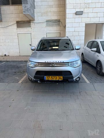 מיצובישי אאוטלנדר