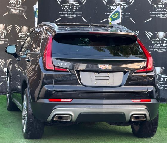 קאדילק XT4