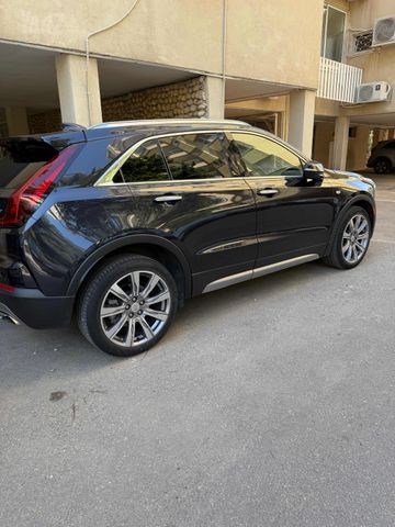 קאדילק XT4