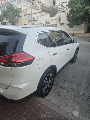 ניסאן אקס טרייל