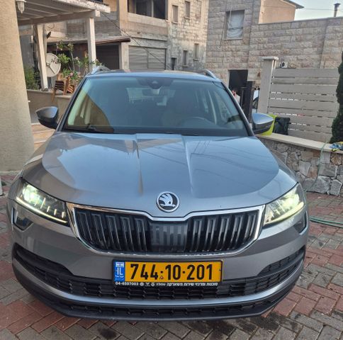 מודעת רכב סקודה קארוק