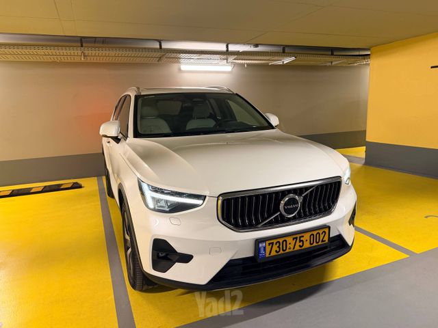 מודעת רכב וולוו XC40