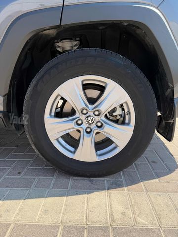 טויוטה RAV4