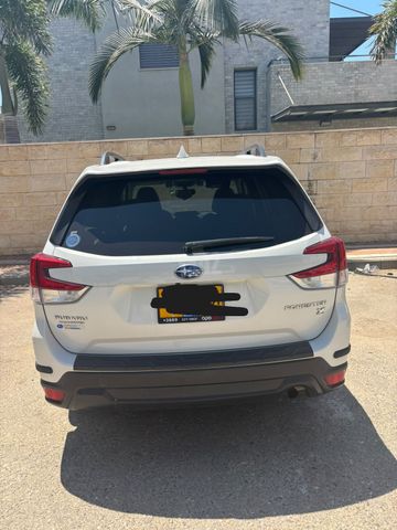 סובארו פורסטר