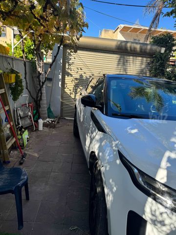 לנד רובר ריינג' רובר איווק