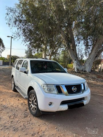 מודעת רכב ניסאן פאת'פיינדר
