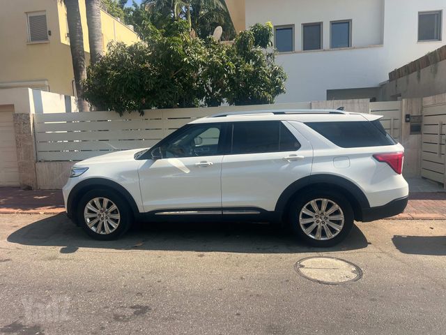 אקספלורר 4X4 Limited אוט׳ 7 מק 2.3 (300 כ״ס)