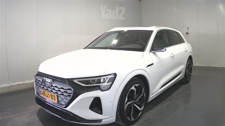 אאודי Q8 e-tron