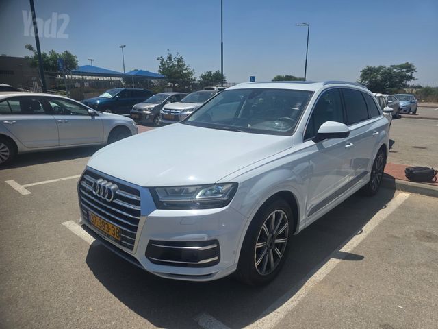 אאודי Q7