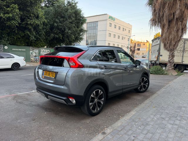 מיצובישי אקליפס קרוס