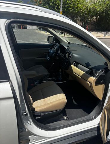 מודעת רכב מיצובישי אאוטלנדר
