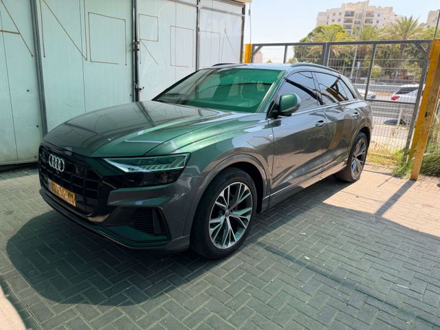 מודעת רכב אאודי Q8